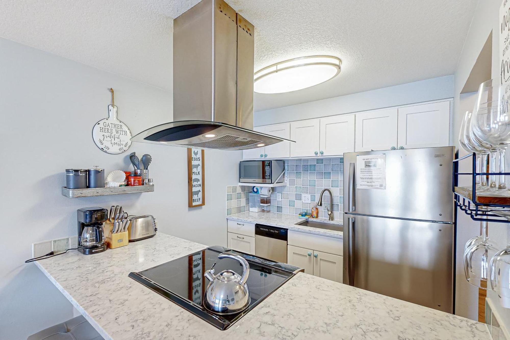 ​Rock Creek Inn Vacation Condos Rockaway Beach Room photo